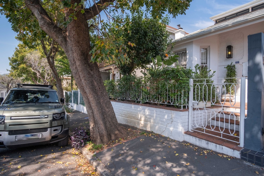 3 Bedroom Property for Sale in Tamboerskloof Western Cape